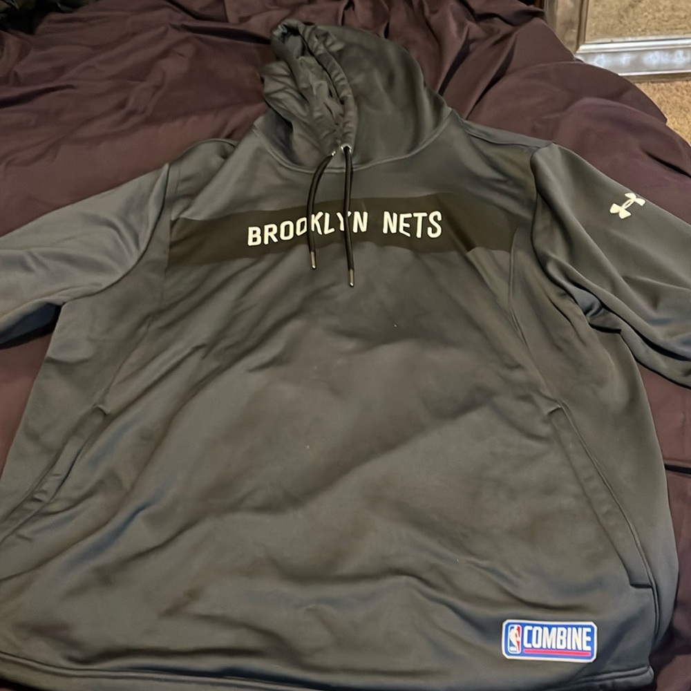 Under Armour Brooklyn Nets XXL Cold Gear Hoodie